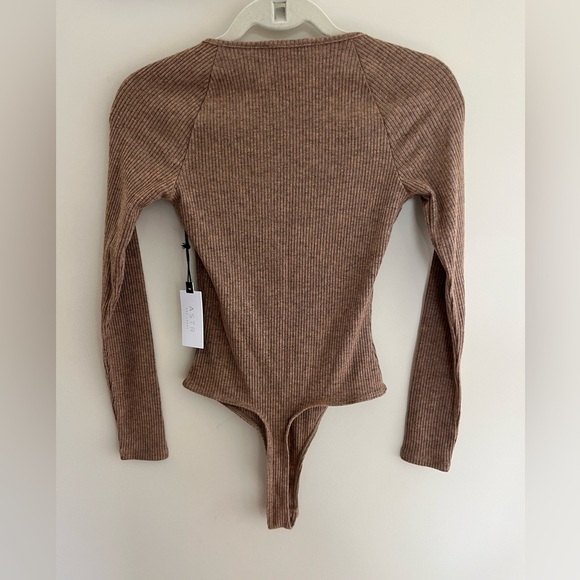ASTR the Label Vanowen Bodysuit Tan Heather Size Small New with Tags - Picture 2 of 6
